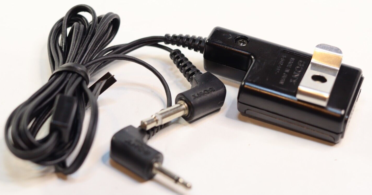 REFURBISHED - SONY Clip Mono  Mic 1-542-147 with plug 3.5mm and 2.5mm Remote - (Fully Operational)
