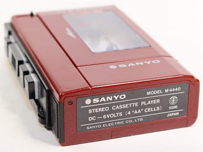 Sanyo Cassette Player M4440  with Case and User Manuel -  SN: 14310419