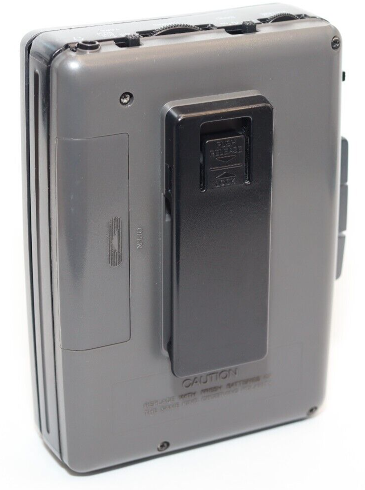 REFURBISHED - Panasonic Radio/Cassette Player RQ-V152 - (Fully Operational) SN: BA1IB26721