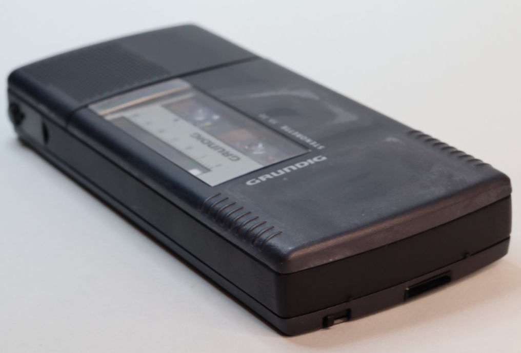 REFURBISHED - Grundig Stenorette Sh 30 , Plus 30min Cassette - (Fully Operational) Serial No: 034320800701043599