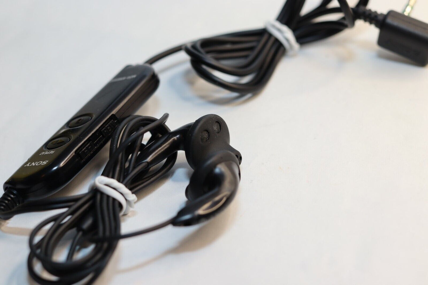 Sony MDR-WME652 - Walkman Headphones  - (Fully Operational)