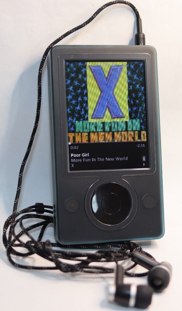 REFURBISHED - Microsoft Zune 30Gb with "Premium Earphones" - as seen in Guardians of the Galaxy 3 (Fully Operational) Serial Matched Box No: 018748764610
