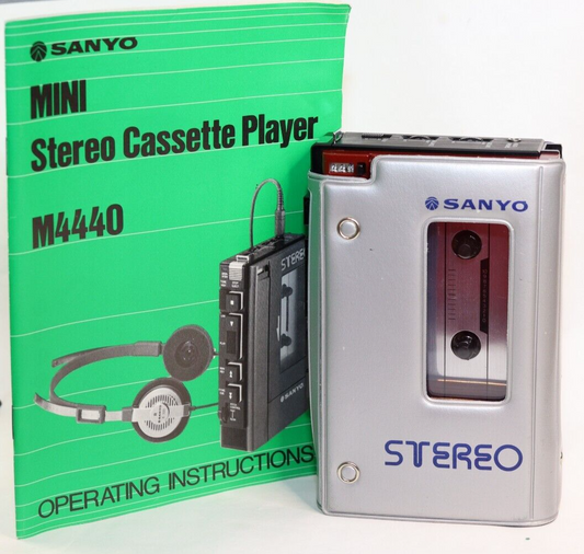 Sanyo Cassette Player M4440  with Case and User Manuel -  SN: 14310419