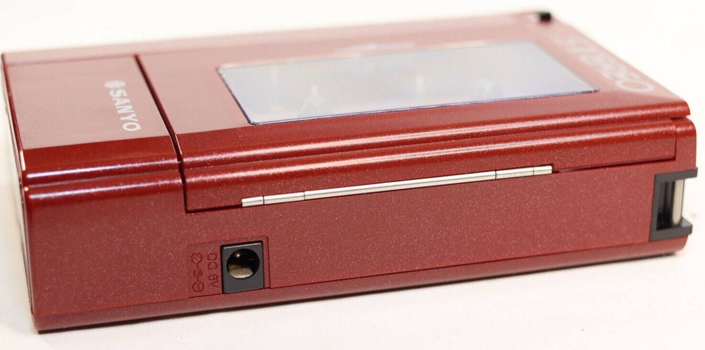 Sanyo Cassette Player M4440  with Case and User Manuel -  SN: 14310419