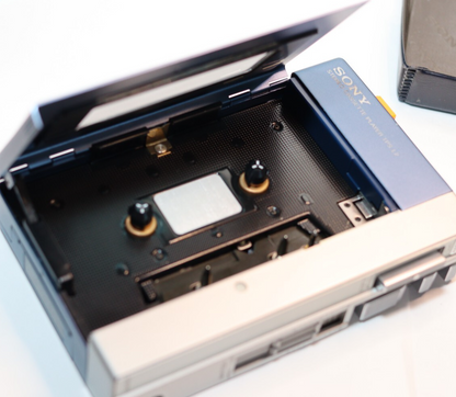 REFURBISHED - Sony Walkman Cassette Player Sony TPS-L2, Including Accessories in Original box. Rare Japanese Version Serial matched - (Fully Operational) Serial No: 62646