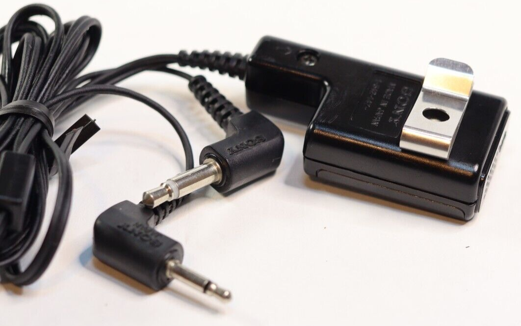 REFURBISHED - SONY Clip Mono  Mic 1-542-147 with plug 3.5mm and 2.5mm Remote - (Fully Operational)