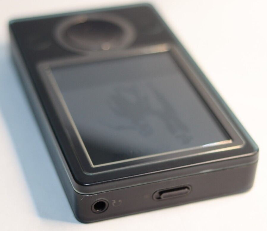 REFURBISHED - Microsoft Zune 30Gb with "Premium Earphones" - as seen in Guardians of the Galaxy 3 (Fully Operational) Serial Matched Box No: 018748764610