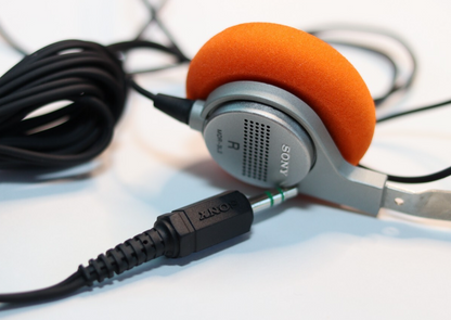 REFURBISHED - Sony Walkman Cassette Player Sony TPS-L2, Including Accessories in Original box. Rare Japanese Version Serial matched - (Fully Operational) Serial No: 62646