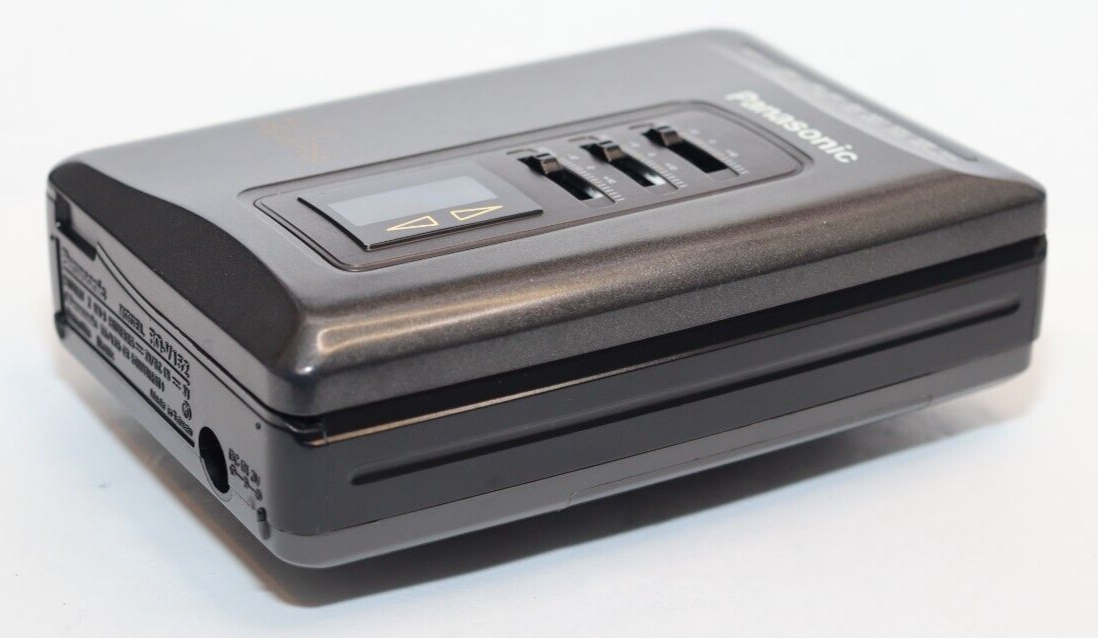 REFURBISHED - Panasonic Radio/Cassette Player RQ-V152 - (Fully Operational) SN: BA1IB26721